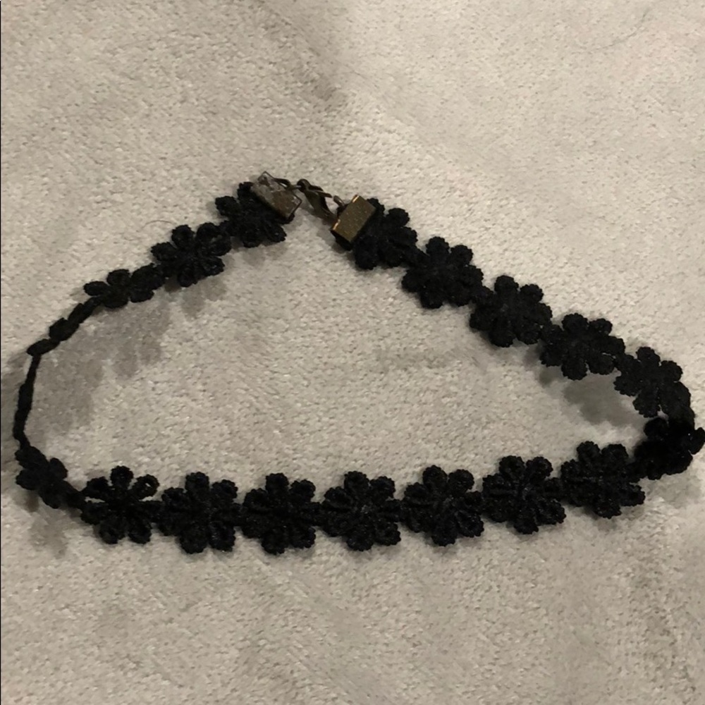 Soft fabric flower choker